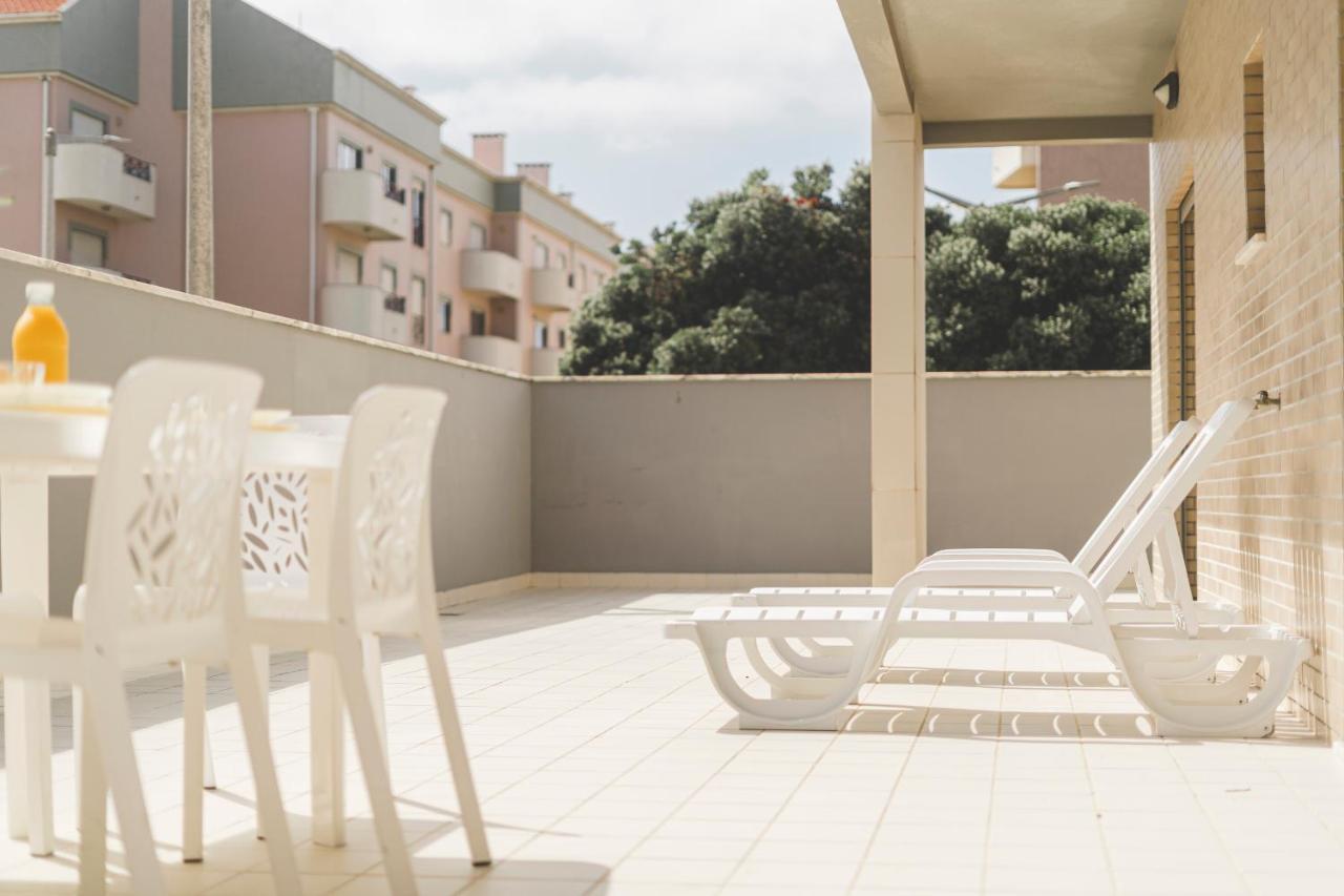 Best Houses 94 - Family Surf Peniche Bagian luar foto